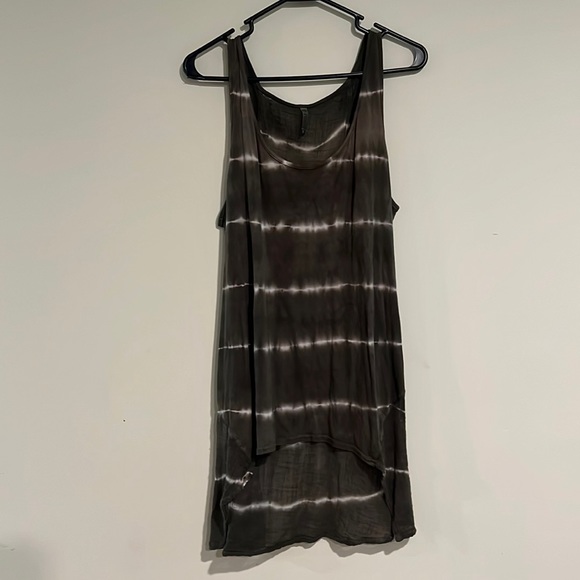 XCVI Tops - XCVI long tank top